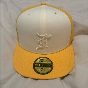 New Era x Fear of God Essentials Trucker Fitted Hat - Cream/Yellow - 7 1/8